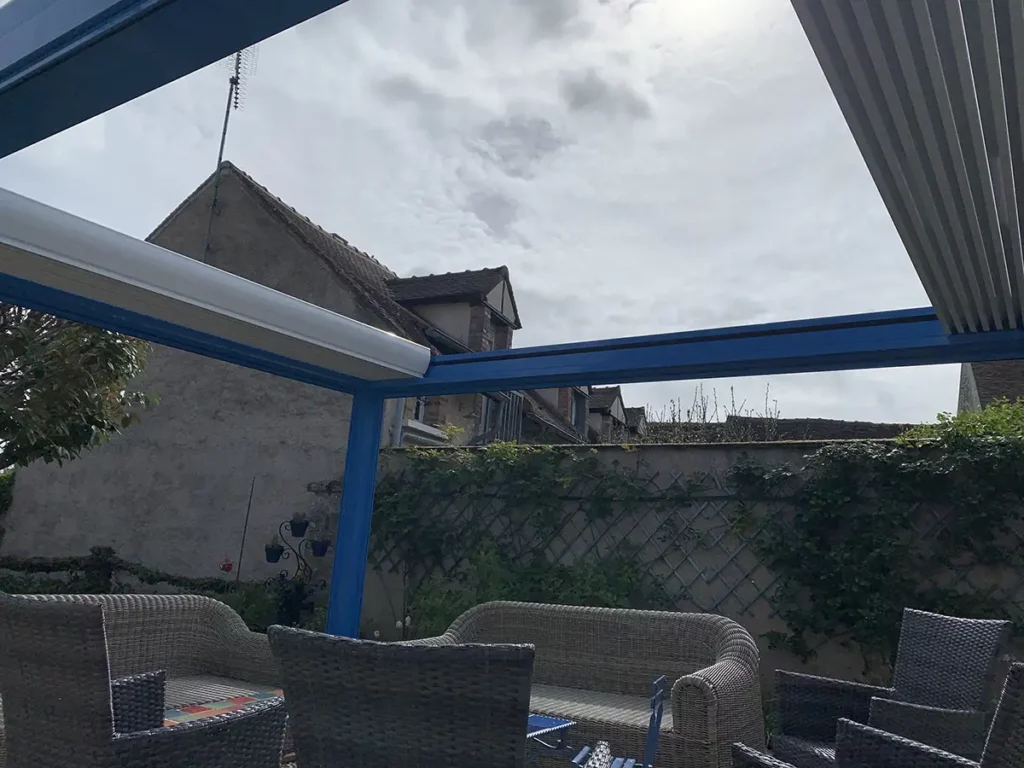 Pergolas avec stores