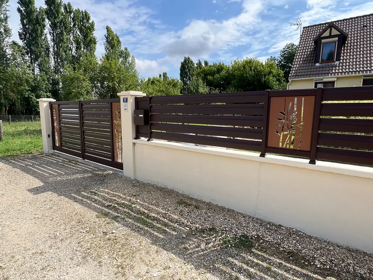 portail et entourage aluminium contemporain
