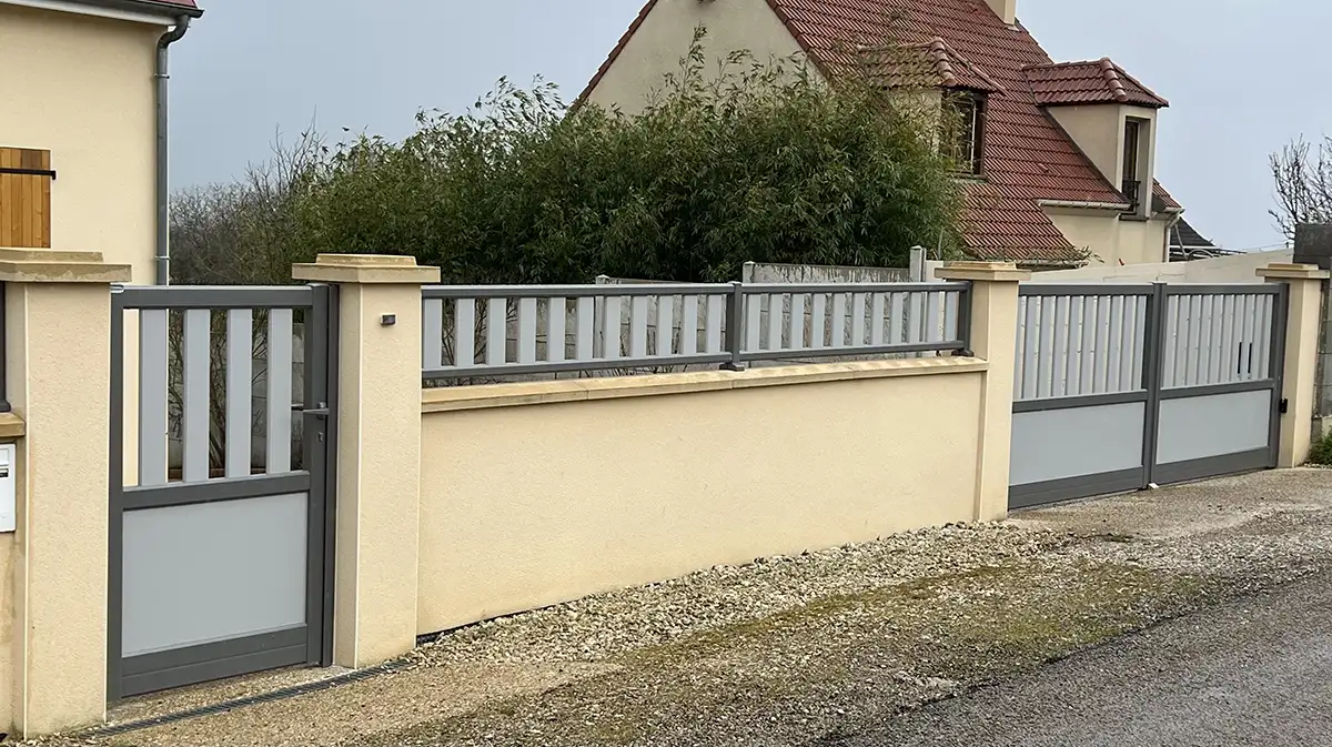 portail et entourage aluminium moderne