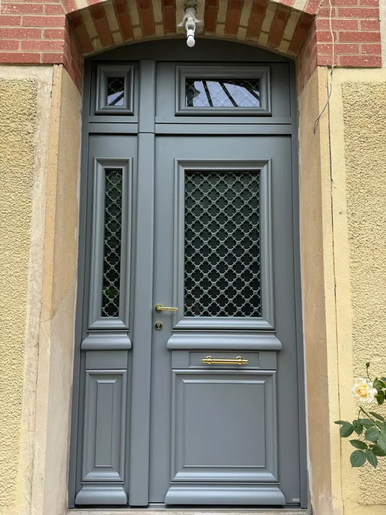 Porte d'entrée aluminium