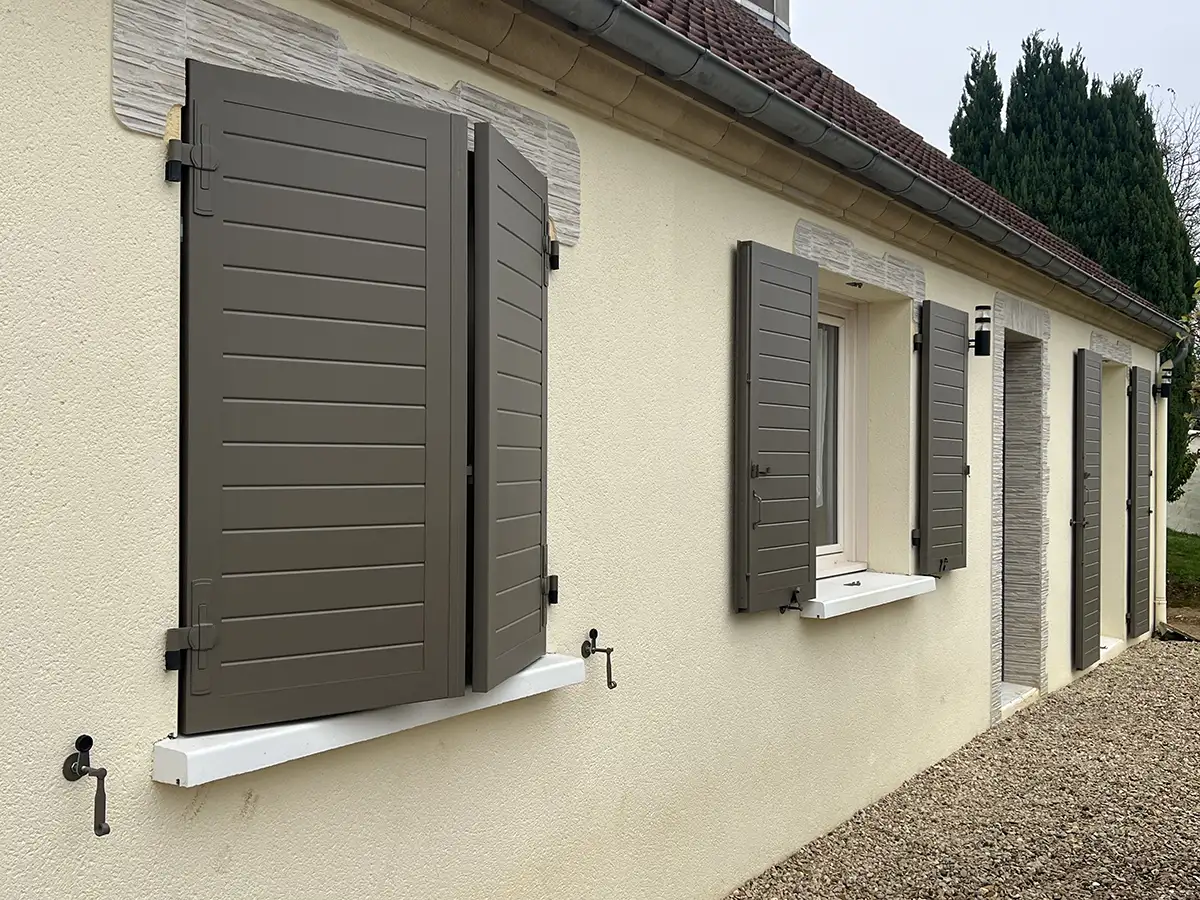 Volets battants aluminium